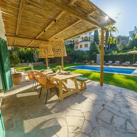 Villa By The Sea Lux House - Gran Piscina En Playa Fenals