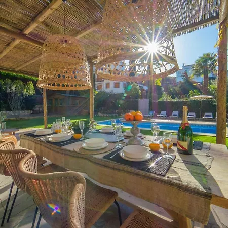 Villa By The Sea Lux House - Gran Piscina En Playa Fenals *